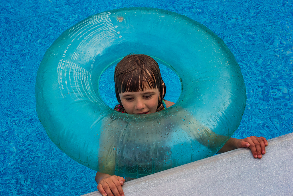 Ray Ray in pool